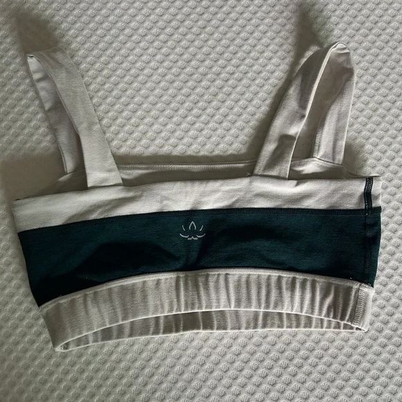 Beyond yoga matching set - Picture 4 of 4